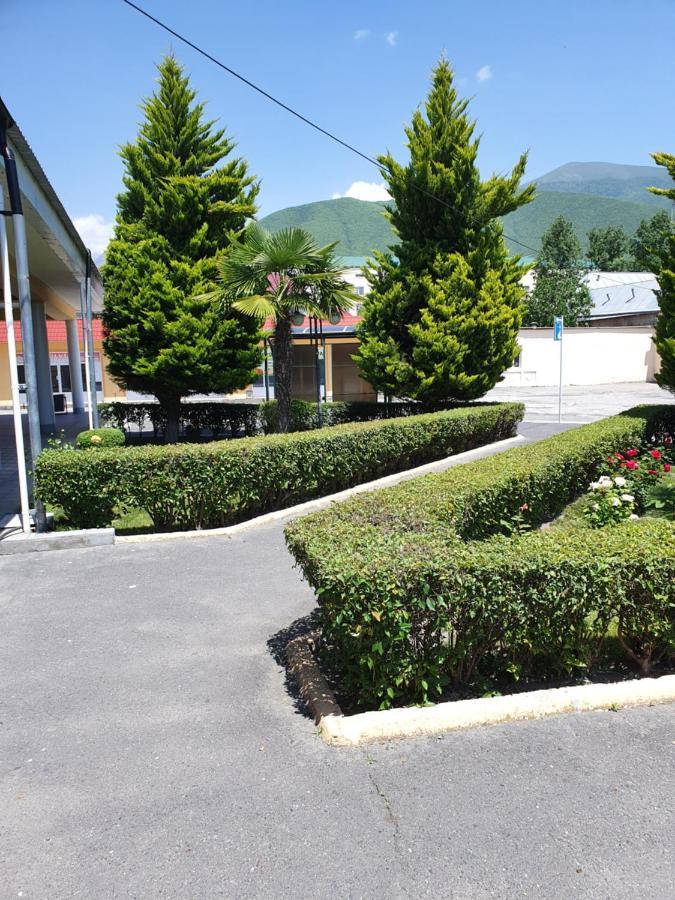Sheki Avtovagzal Motel Екстер'єр фото