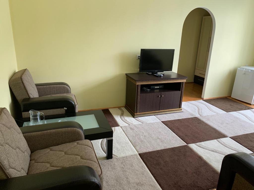 Sheki Avtovagzal Motel Екстер'єр фото
