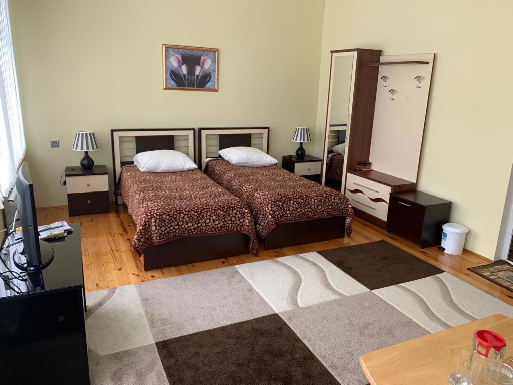 Sheki Avtovagzal Motel Екстер'єр фото