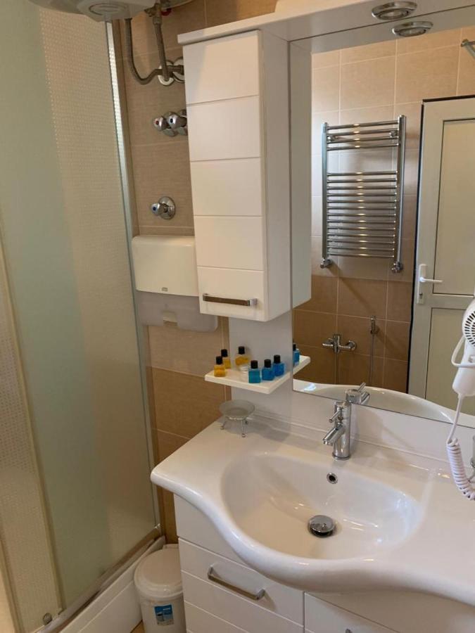 Sheki Avtovagzal Motel Екстер'єр фото